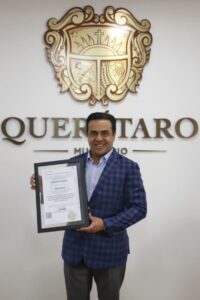 Luis Nava obtiene certificado PRO-SIMPLIFICA para el Municipio de Querétaro 1
