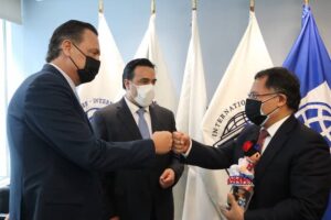 Mauricio Kuri visita el Banco Mundial en su gira por Washington D.C.