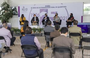 Rectora de la UAQ participó en Foro “25 años de Autonomía Electoral en Querétaro”