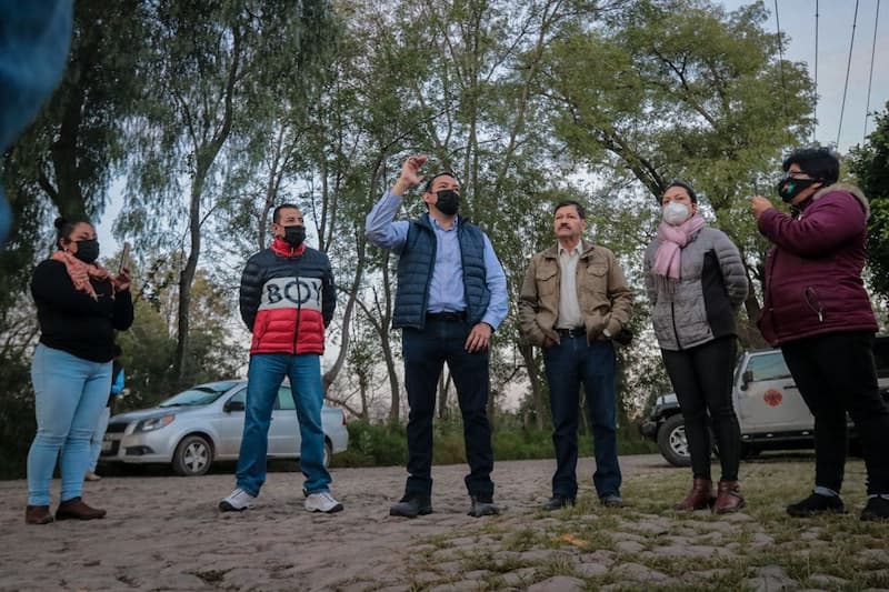 Roberto Cabrera hizo recorrido por Los Agaves para escuchar inquietudes de los habitantes