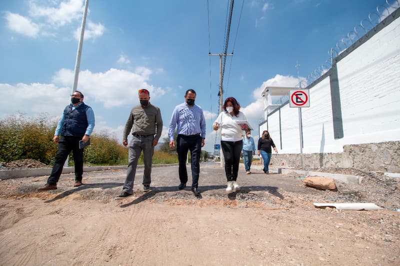 Roberto Cabrera supervisa obra de acceso a nueva Base Regional de Guardia Nacional