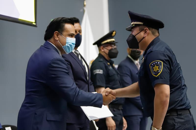 Se graduó 1ra generación de la Policía Cibernética Preventiva Municipal de QRO