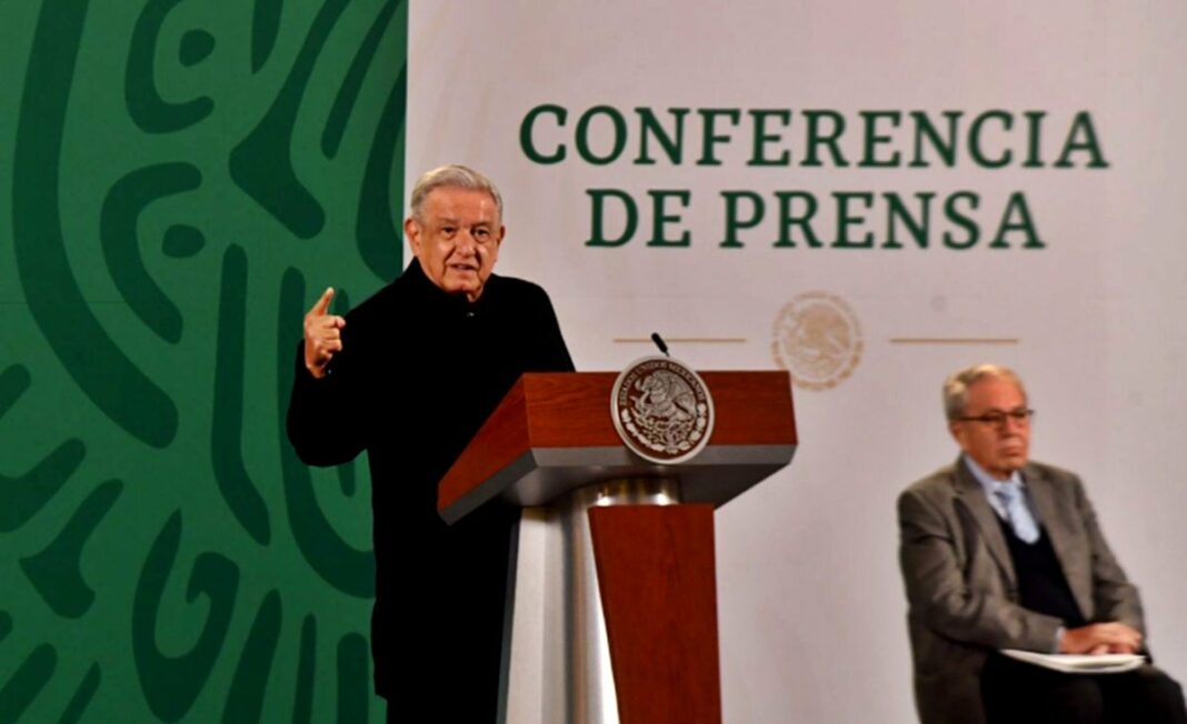 Informa AMLO de reunión con diputados de Morena por aprobación de PEF 2022