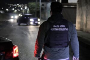 Fiscalía detiene a 2 por muerte de hombre; localizan el cuerpo en carretera a Tlacote