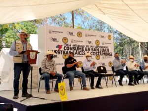 Inaugura alcalde Feria Artesanal de las Comunidades en San Juan del Río QRO