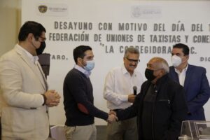 SEDESOQ conmemora Día del Taxista en Querétaro