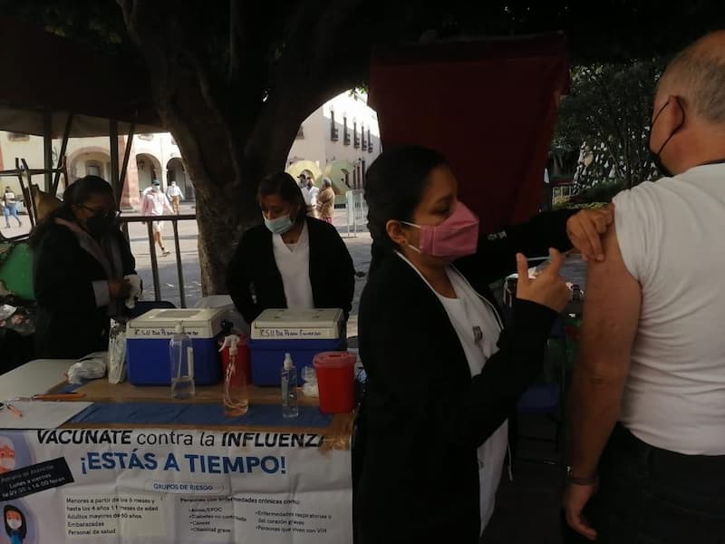 Han aplicado 320 mil 587 dosis de vacuna contra Influenza en Querétaro