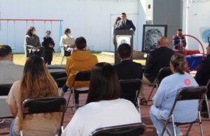 Entregan material para taller de grabado en Centro Penitenciario Femenil de Querétaro