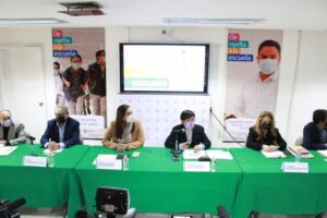 Regresan a clases más del 40% de planteles de educación básica en Querétaro