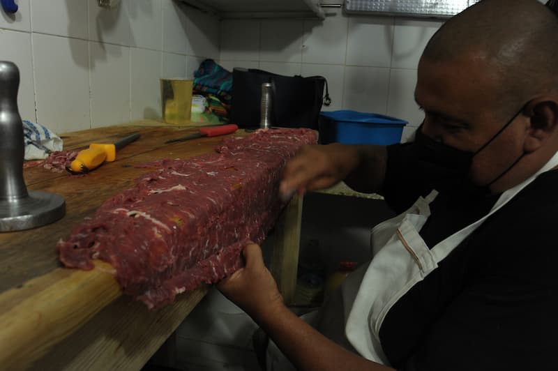 Carniceros preocupados por las bajas ventas en San Juan del Río