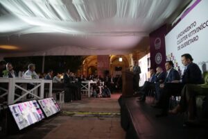 Mauricio Kuri asiste al lanzamiento del Clúster Vitivinícola de Querétaro