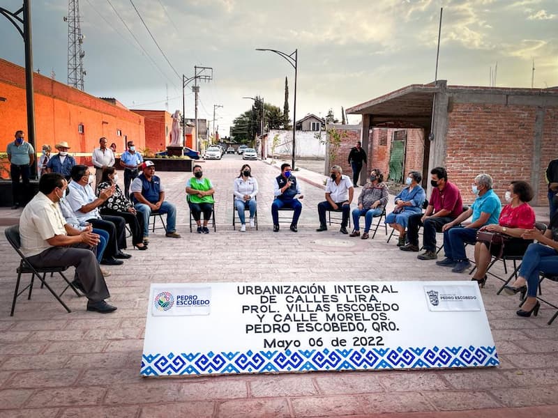 Entregan obra de mejoramiento urbano en cabecera de Pedro Escobedo