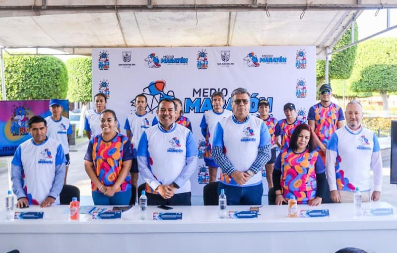 Presentan “Medio maratón en San Juan del Río 2022”