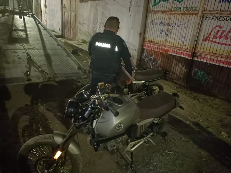 Recupera policía 3 motos y dos autos en San Juan del Río