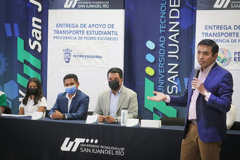 UTSJR y Pedro Escobedo ponen en marcha ruta de transporte escolar