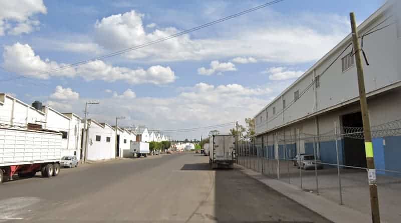 Industriales deberán aportar iluminación y banquetas en San Juan del Río