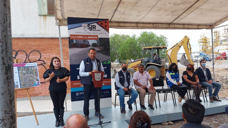 Invierten 3.4 MDP en rehabilitación de calle en Colonia Santa Fe, San Juan del Río
