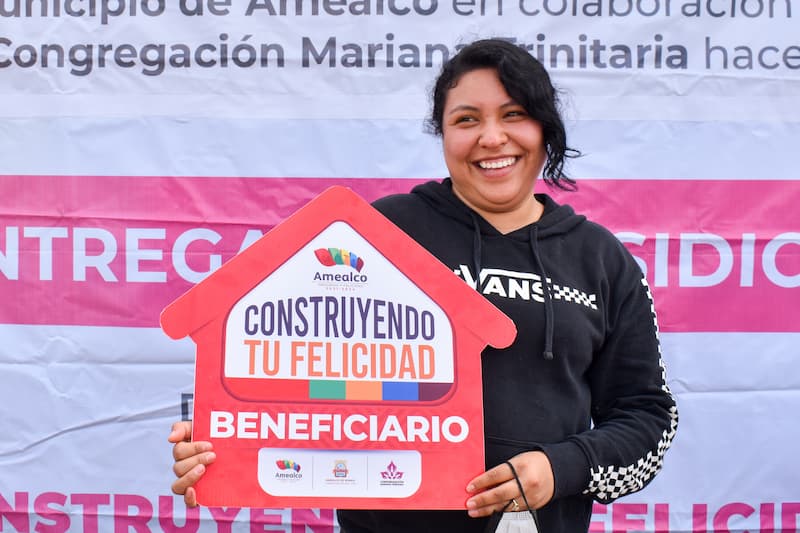 Continua entrega de subsidios del programa “Construyendo tu felicidad” en Amealco