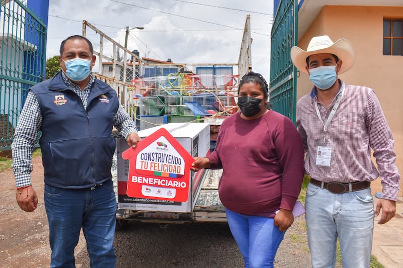 Continua entrega de subsidios del programa “Construyendo tu felicidad” en Amealco