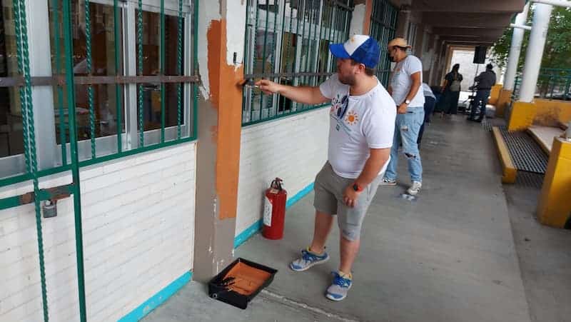 Inician proyecto Colorful Communities en escuela Rosa Azul de San Juan del Río