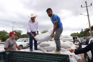 SEDEA entregó suplemento alimenticio en municipios serranos de Querétaro