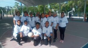 Abuelitos sanjuanenses participan en Encuentro Deportivo Estatal del Adulto Mayor 2022
