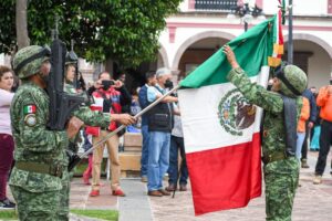 Exposición fotográfica “Ejército y Fuerza Área Mexicanos, Más cerca de ti” llegó a Amealco