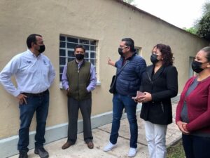 Roberto Cabrera recorre obra en telesecundaria de Senegal de las Palomas, SJR