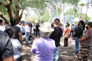 Roberto Sosa realizó visita a vecinos de Lomas del Mirador, Corregidora