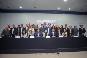 Secretaria de Gobierno se reúne con integrantes de la CANACO Querétaro