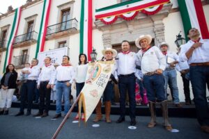 Mauricio Kuri recibió a integrantes de la Cabalgata Histórica de la Conspiración Ignacio Pérez