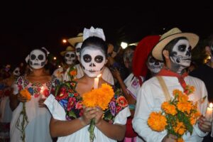 Emiten recomendaciones para evitar enfermedades durante festejos de Día de Muertos