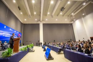 Mauricio Kuri participó en Foro Regional de Desarrollo del Diamante de México