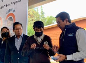 USEBEQ apoya con lentes gratuitos a más de siete mil niños de municipios de Querétaro