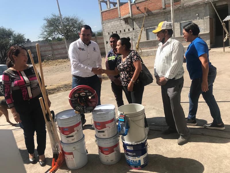 “Adelante Mi Querido San Juan” embellece escuelas de Arcila, San Juan del Río