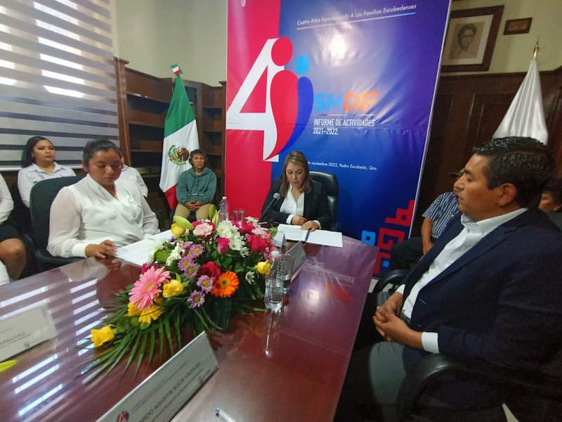 Araceli Olvera rinde 4to informe de actividades al frente del DIF Pedro Escobedo 1 Araceli Olvera rinde 4to informe de actividades al frente del DIF Pedro Escobedo