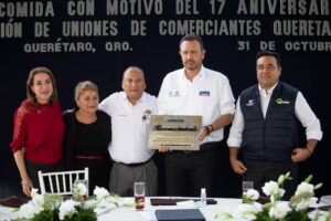 Gobernador Mauricio Kuri celebró el 17 aniversario de la FUCQ