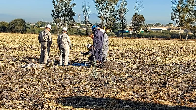 Contienen fuga de combustible en La D Pedro Escobedo