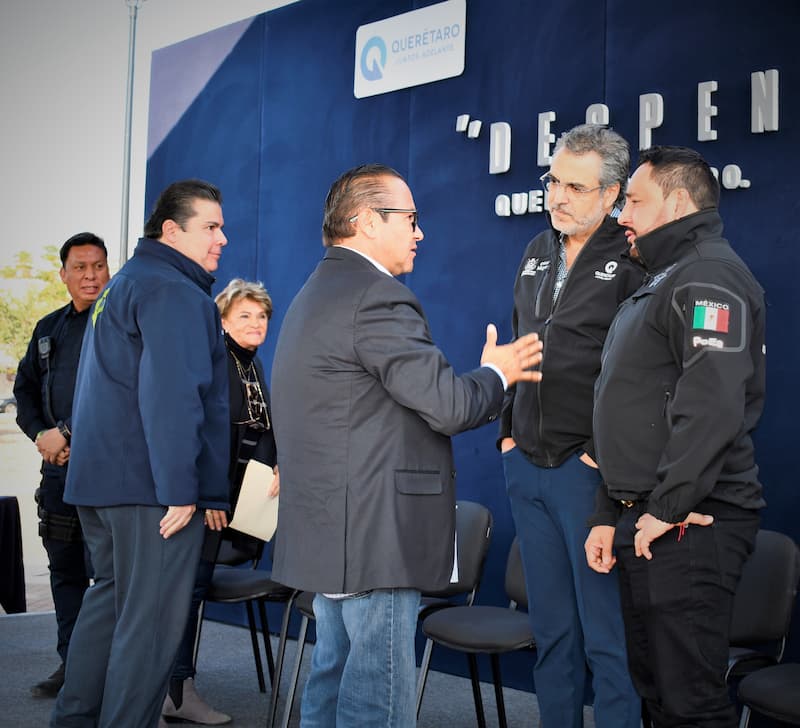 Oficial Mayor encabeza reconocimiento ciudadano a Policías en Querétaro