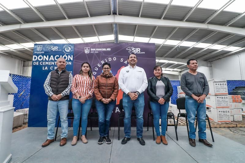 Programa Adelante Mi Querido San Juan entrega 36 toneladas de cemento a ciudadanos 1 Programa Adelante Mi Querido San Juan entrega 36 toneladas de cemento a ciudadanos