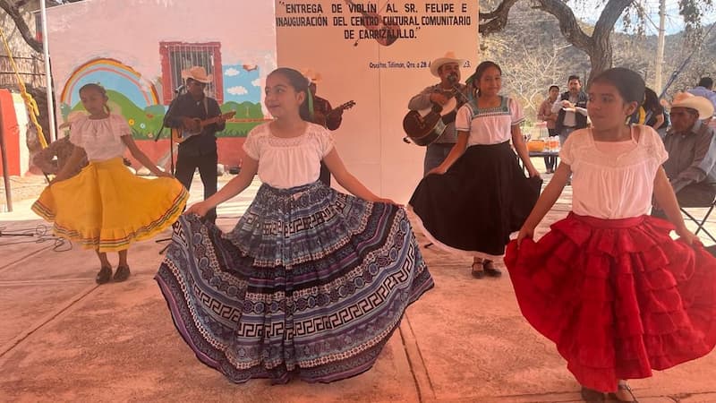 SECULT encabezó homenaje a Don Felipe, huapanguero de Tolimán