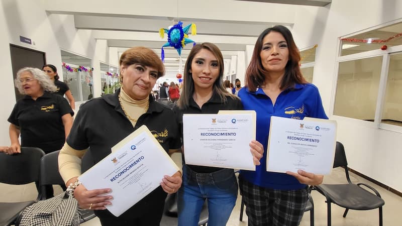 Secretaría del Trabajo capacita a más de 700 mujeres para el autoempleo en Qro