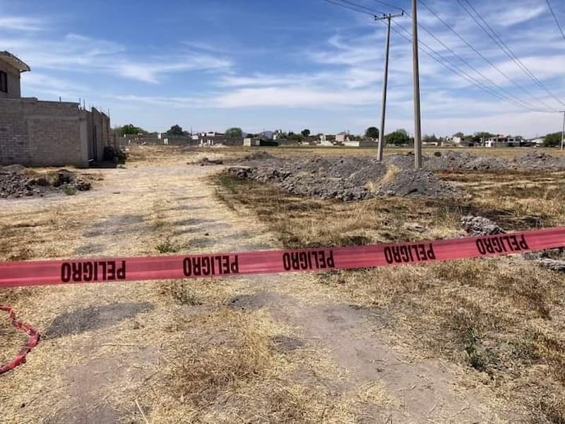 Encuentran semienterrado cuerpo de mujer con huellas de violencia en El Marqués, Querétaro