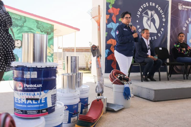 Programa Adelante Mi Querido San Juan dona insumos a escuelas de San Juan del Río 1 Programa Adelante Mi Querido San Juan dona insumos a escuelas de San Juan del Río