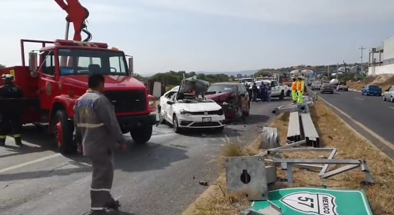 El accidente provocó demoras en el tráfico y largas filas de autos varados