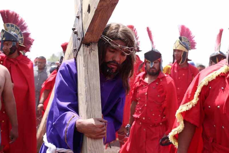 La Valla retoma la tradición de la Pasión y Muerte de Jesucristo con una multitudinaria asistencia