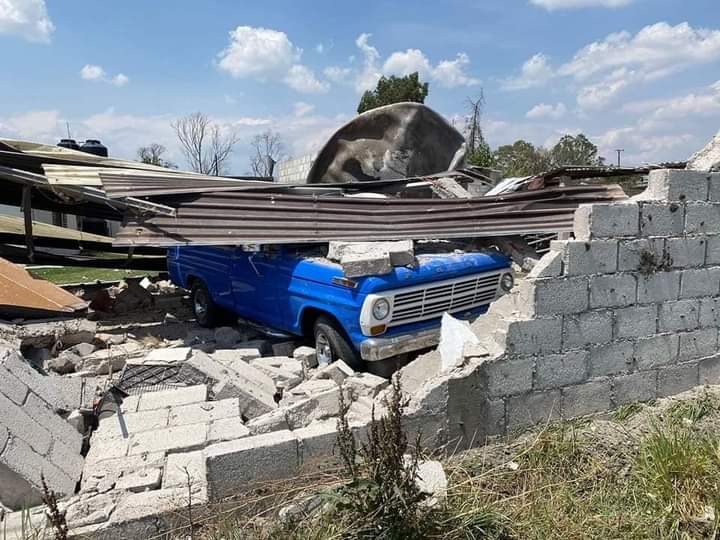 Explosión en Polotitlán por toma clandestina deja 7 heridos y viviendas destruidas