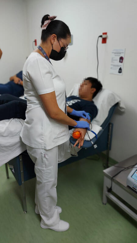 El Hospital General San Juan del Río fomenta la cultura de donación voluntaria en el Día Mundial del Donador de Sangre