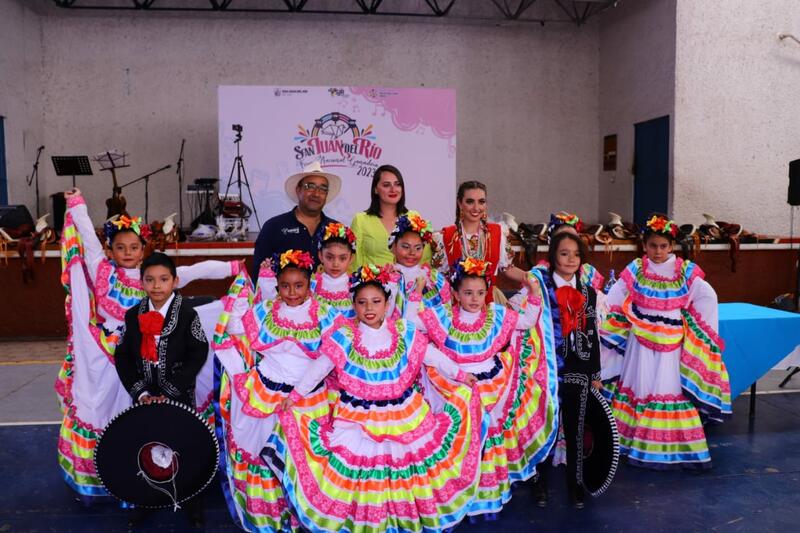 Alcalde Roberto Cabrera celebra con jinetes la exitosa Cabalgata de la Amistad 2023 en San Juan del Río 2 Alcalde Roberto Cabrera celebra con jinetes la exitosa Cabalgata de la Amistad 2023 en San Juan del Río