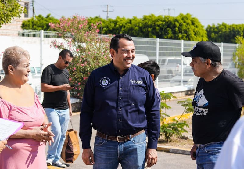 Comunidad de La Floresta y municipio se unen para rehabilitar parque en San Juan del Río